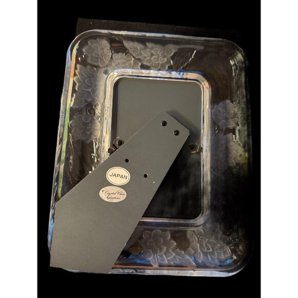 Crystal Clear Signatures Japan Picture Frame 4×6 Floral Design Clear And Frosted - Picture 2 of 10